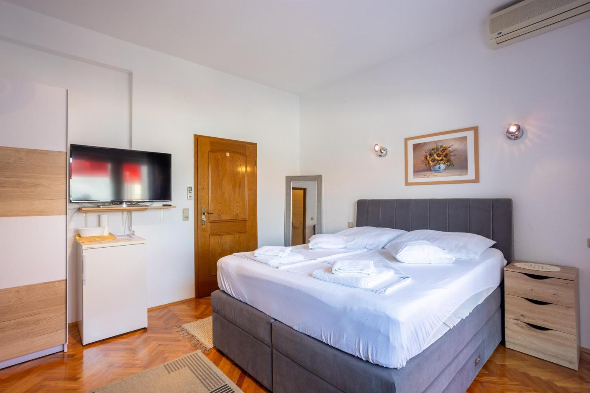 Villa Marina Okrug Gornji Chambre photo