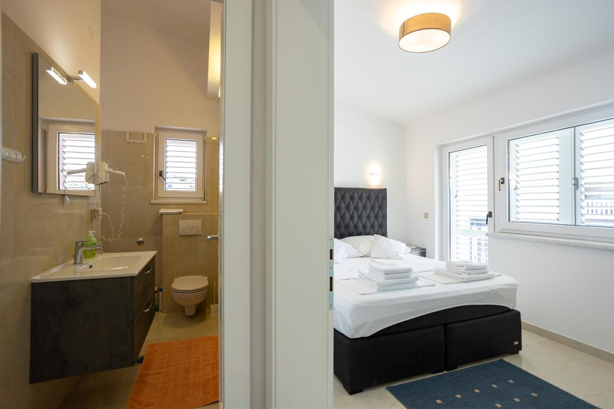 Villa Marina Okrug Gornji Chambre photo